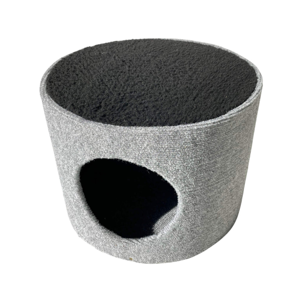 ScratzMe Dozer Cat House - angle